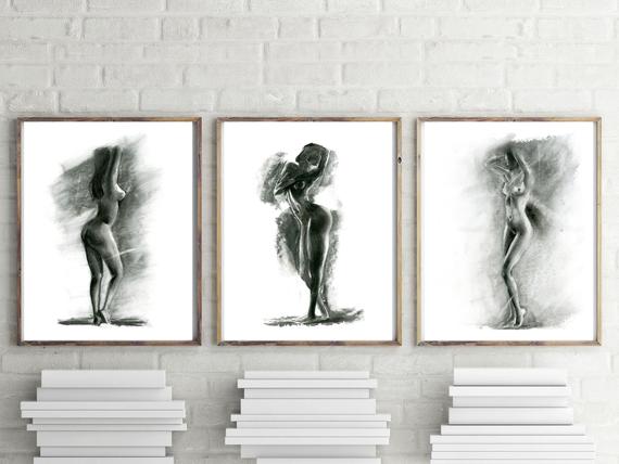 Nude art prints Set of 3 wall art, Woman Figurative etsy.me/38LWrrK #prints #gicle #setofthreeprints #setof3art #setof3prints