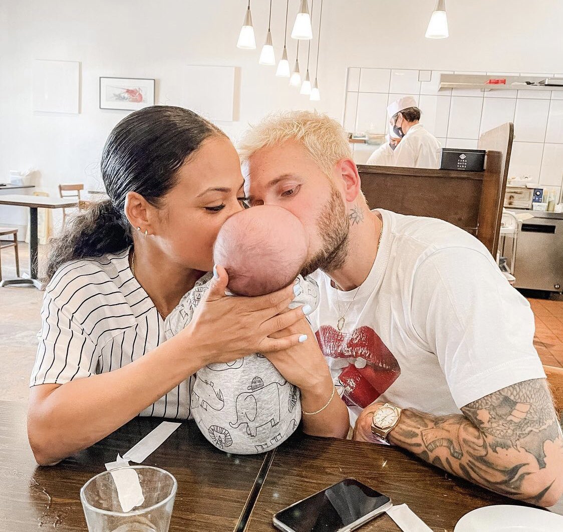 christinamteam's tweet photo. 1 Month KENNA 💙 @ChristinaMilian &amp; @MPokora #1 #month #babyboy #prince #kenna #christinamilian #mattpokora https://t.co/O31zu3F74D
