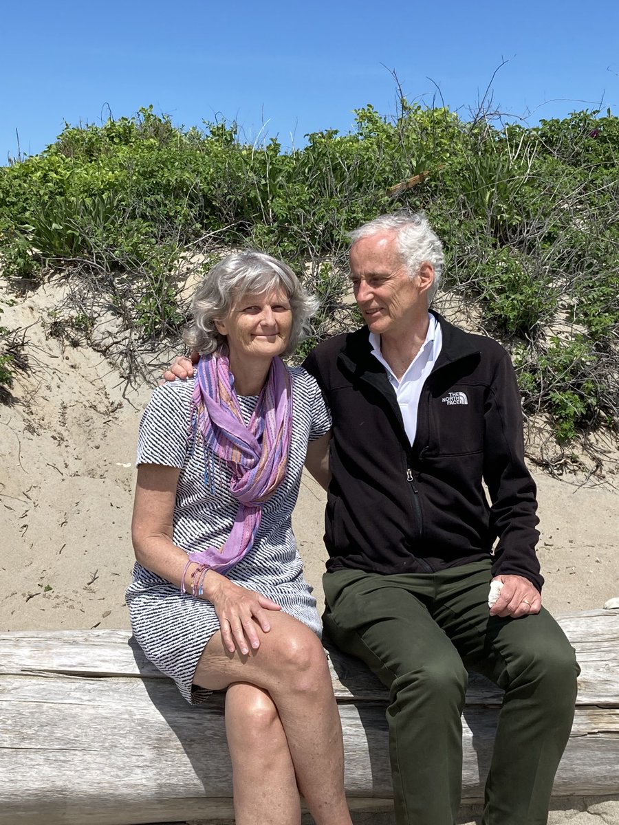 Elizabeth Bradley tweet media