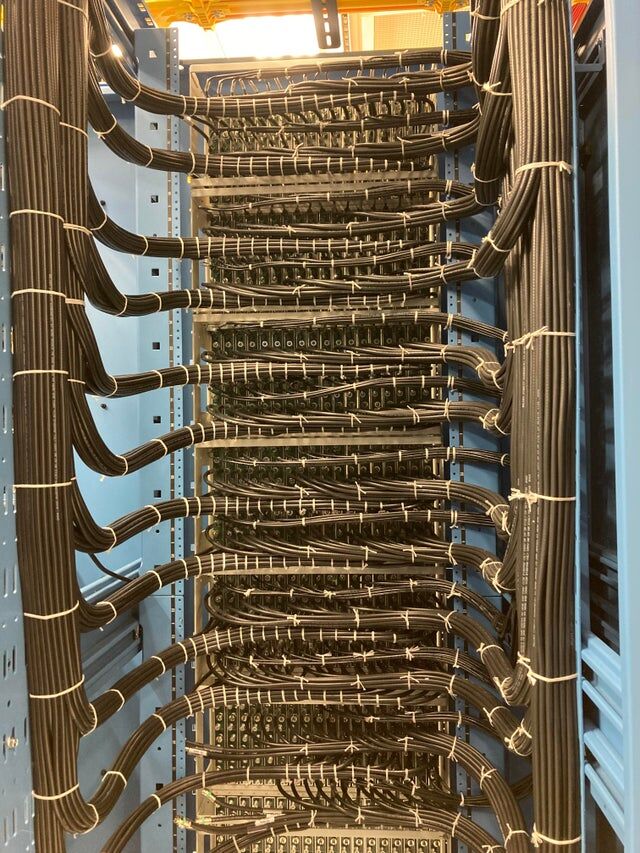 Serverdiskdrive's tweet image. This weeks aesthetically pleasing cable management post! Send us a photo of your system, for a chance to have your system featured next week!