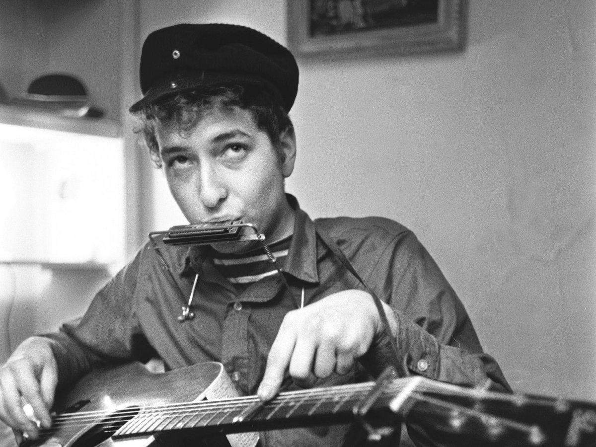 Just follow the music and be busy being born and you'll stay forever young! Happy 80th Bob 👍😀 #BobDylan #Songwriter
