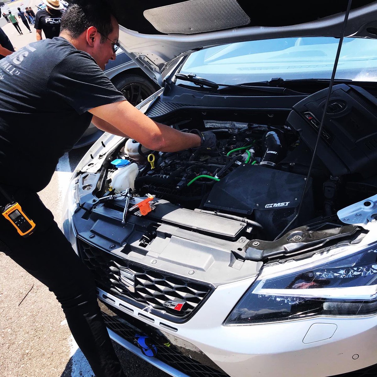 DPCMex's tweet photo. #TrackDay en el @AutodromoQROof 

#DPCMX #DetailingPerfomanceCenter
#Ecocentro #Queretaro #AutodromoQueretaro #RacingMood #Saturday #Racing https://t.co/XgnEOF9k7E