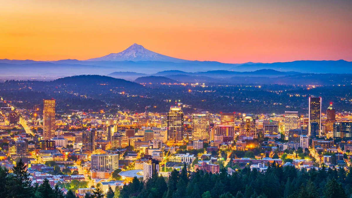 Oregon residents save 20% on their stay! Come rediscover downtown #Portland and all your favorite hot spots and stay at Portland’s landmark hotel.
bensonhotel.com/portland-orego…