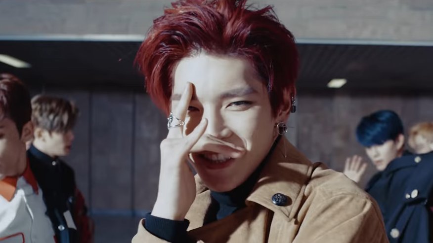 Taeyong is back🌹 tweet media
