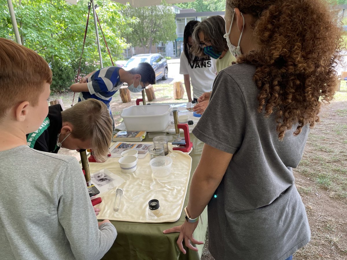KDwyerSTEM's tweet photo. Ss at Lynch School observe zooplankton samples while studying herring migration in Winchester. Thanks ⁦@MysticMyRWA⁩ https://t.co/PNqVF8754M