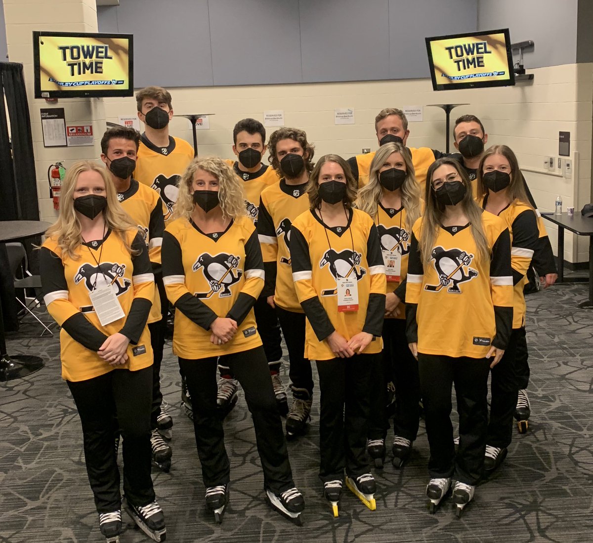CleanIce23's tweet photo. Ready for game 🖐 #letsgopens https://t.co/t5iRXounvt