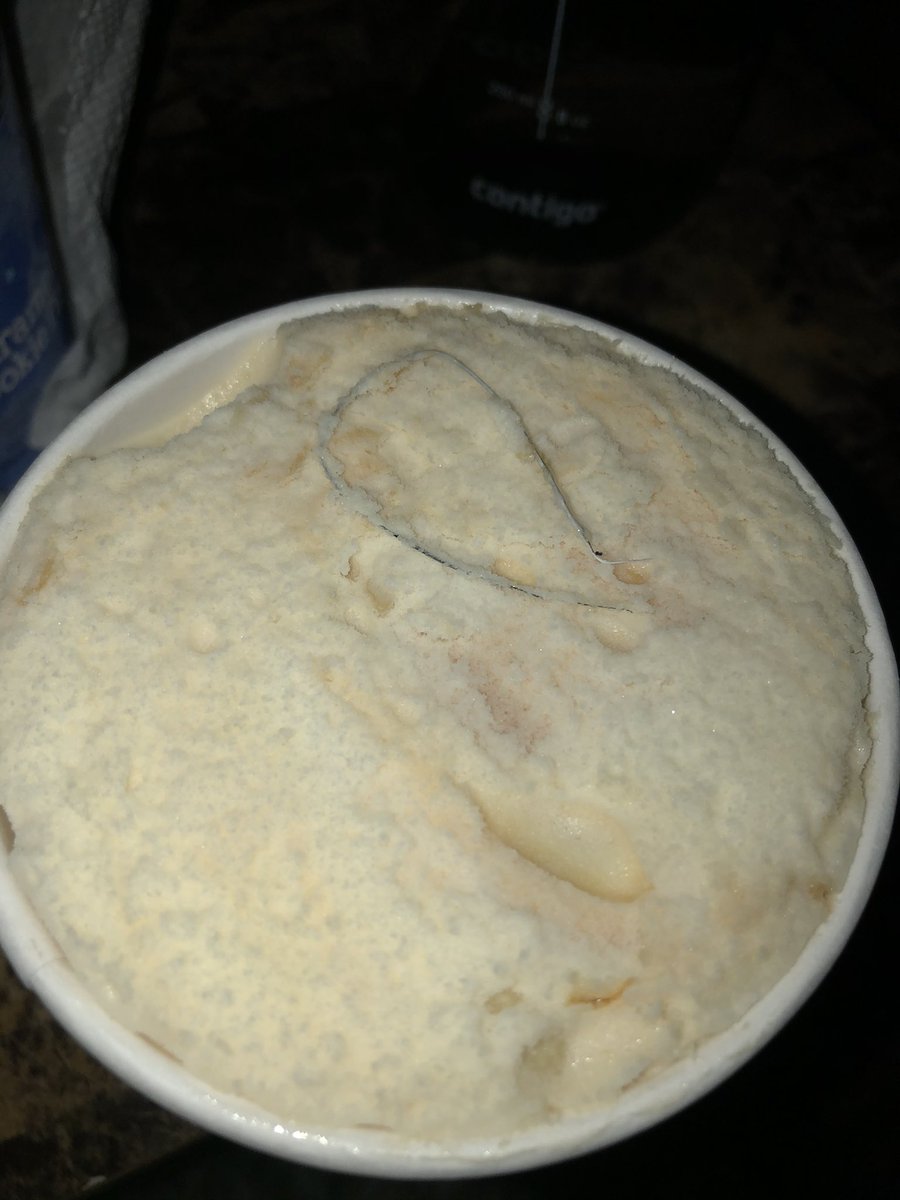MichaelRoyles's tweet photo. @benandjerrys umm I just opened my ice cream and there’s some gross piece of string or something in it. https://t.co/bldJHRb47k