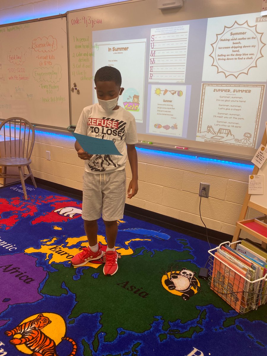 teach_wells's tweet photo. We had so much fun learning about poetry the last few weeks of school! During shared reading we practiced rhyming, repetition, and alliteration. Today students wrote their own poems and shared them with the class 🤩✍️🎤 https://t.co/vYDU1OTxda