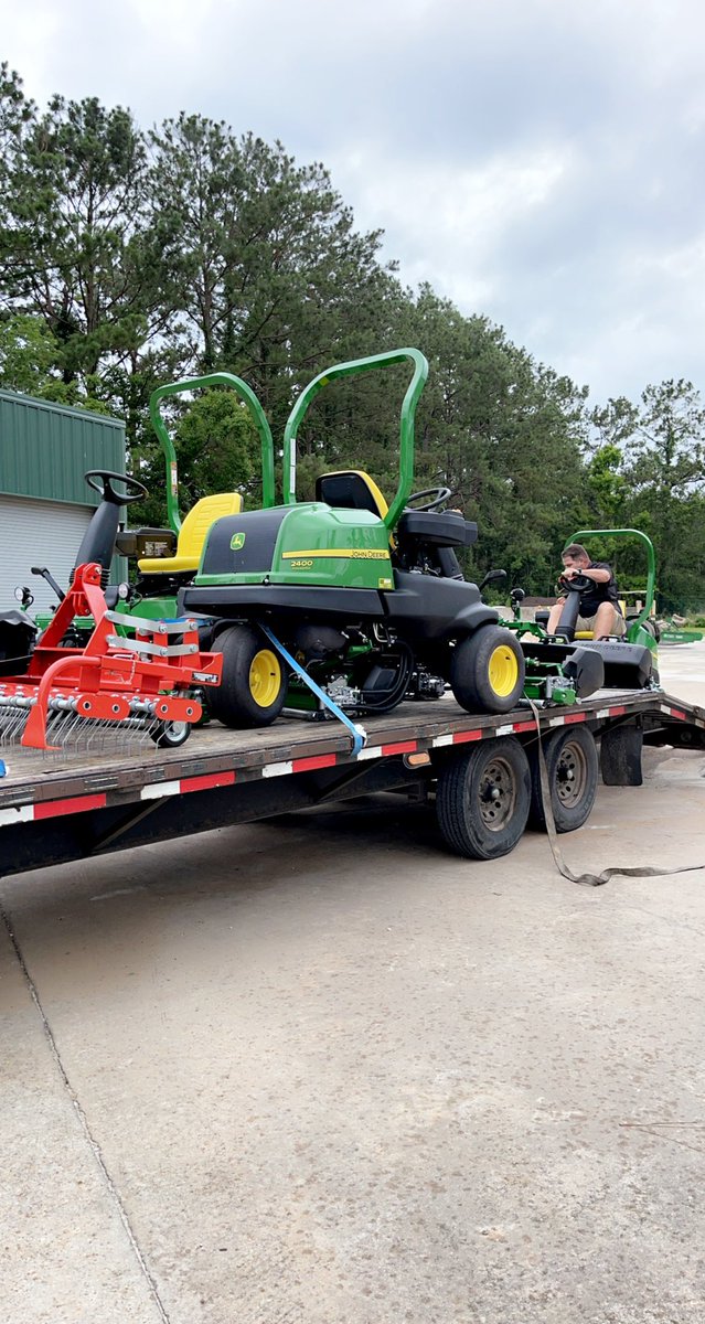 JordonH23's tweet photo. Big thanks to @JW_Deereman7500 and @BeardEquip for the new greens mowers and new rake! Will be breaking them in tomorrow! @koasatipinesccr https://t.co/kyodeA8j4F
