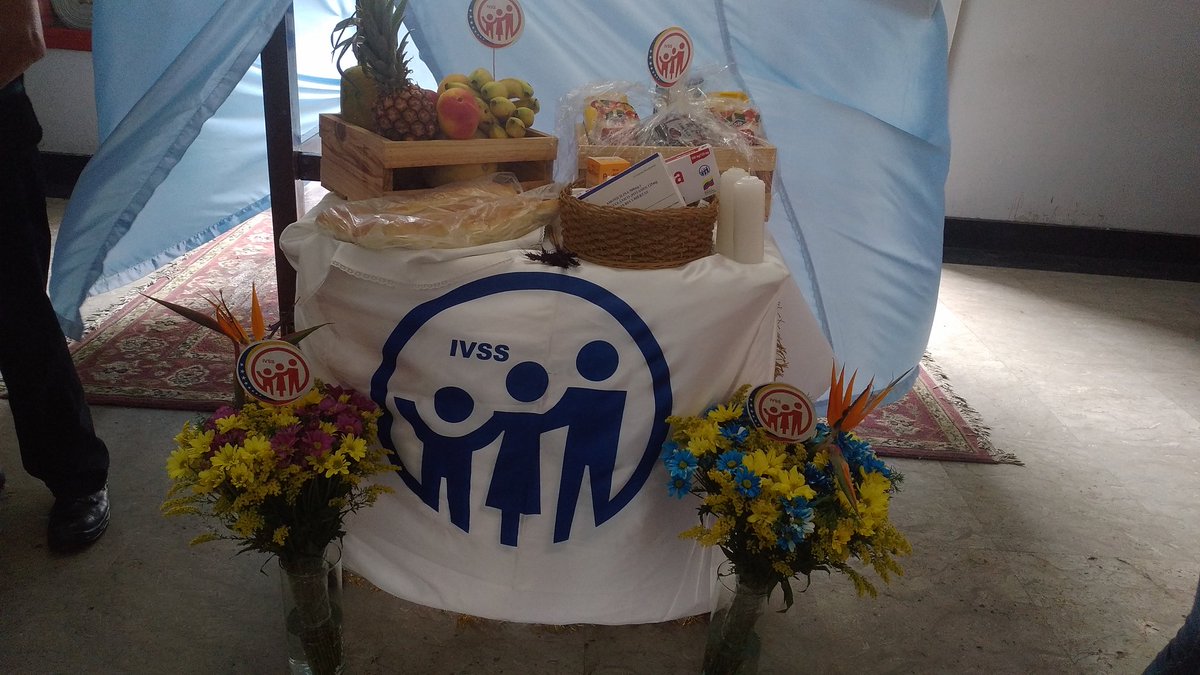 IVSSPARAISO_OA's tweet photo. #Hoy| se llevó a cabo misa en conmemoración a la semana del Adulto y Adulta Mayor 🧓👴👵 Para dar inicio a una serie de actividades pautadas para nuestros adultos mayores para su disfrute #ivsscomunicando  #PorUnSeguroMasSocial @MagaGutierrezV
@NicolasMaduro https://t.co/Zaac3OOMiG