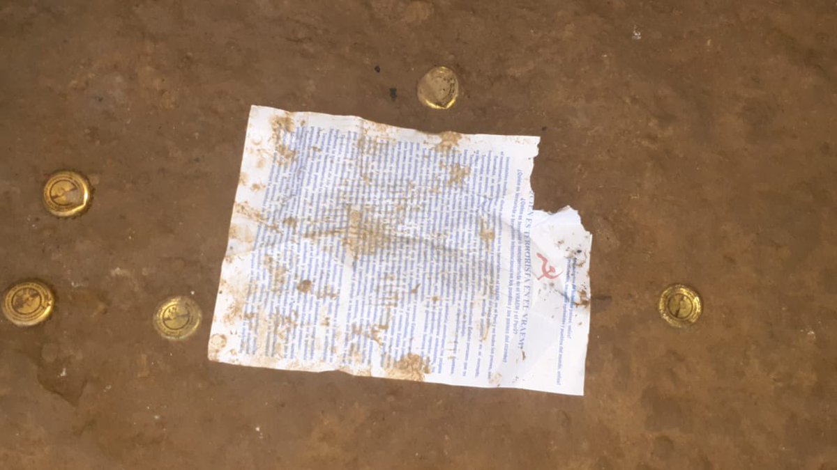 AgustinLaje's tweet photo. Vuelve el terrorismo izquierdista a Perú con toda crueldad: 18 personas, entre ellas mujeres y niños, asesinadas en zona de Sendero Luminoso (Cuenca del Ene). 
Dejaron un comunicado en favor de la elección de Castillo como Presidente. https://t.co/TPIoYH5SIW