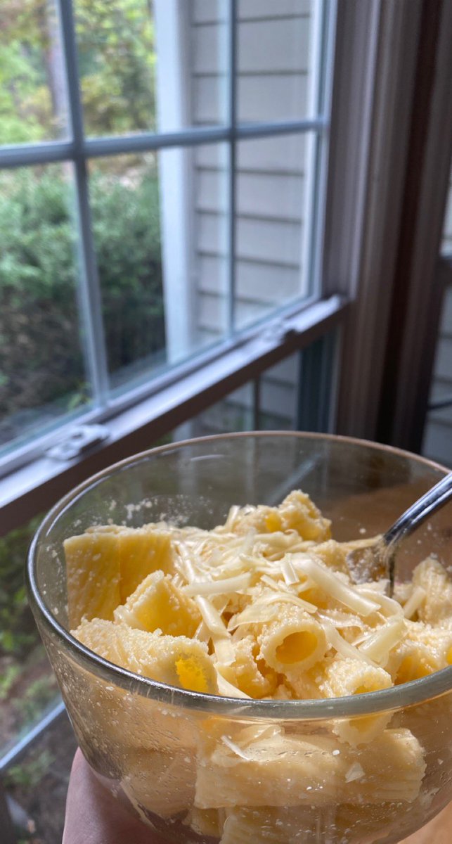 madfoxinthewood's tweet photo. Happy Rigatoni day everyone😳💞
#rigatonipastaday
#rigatoniday https://t.co/p55UMqTCjz