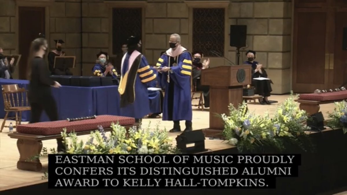 Kellyht111's tweet photo. Just yesterday- honored to receive the Distinguished Alumni Award and give a Commencement Address @EastmanSchool #UR2021 https://t.co/ZdnO1GBcbU