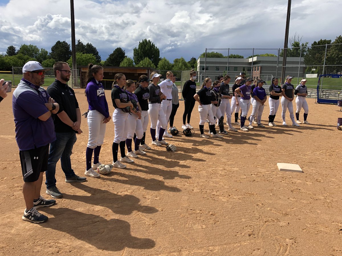 collegeofidaho's tweet photo. Celebrating and sending off the softball team and it's 7 seniors to Nationals, which will cause them to miss Commencement on Saturday. We are so proud of these fine student-athletes! Go Yotes! #YoteFam #Nationals https://t.co/0MvdJhGZol