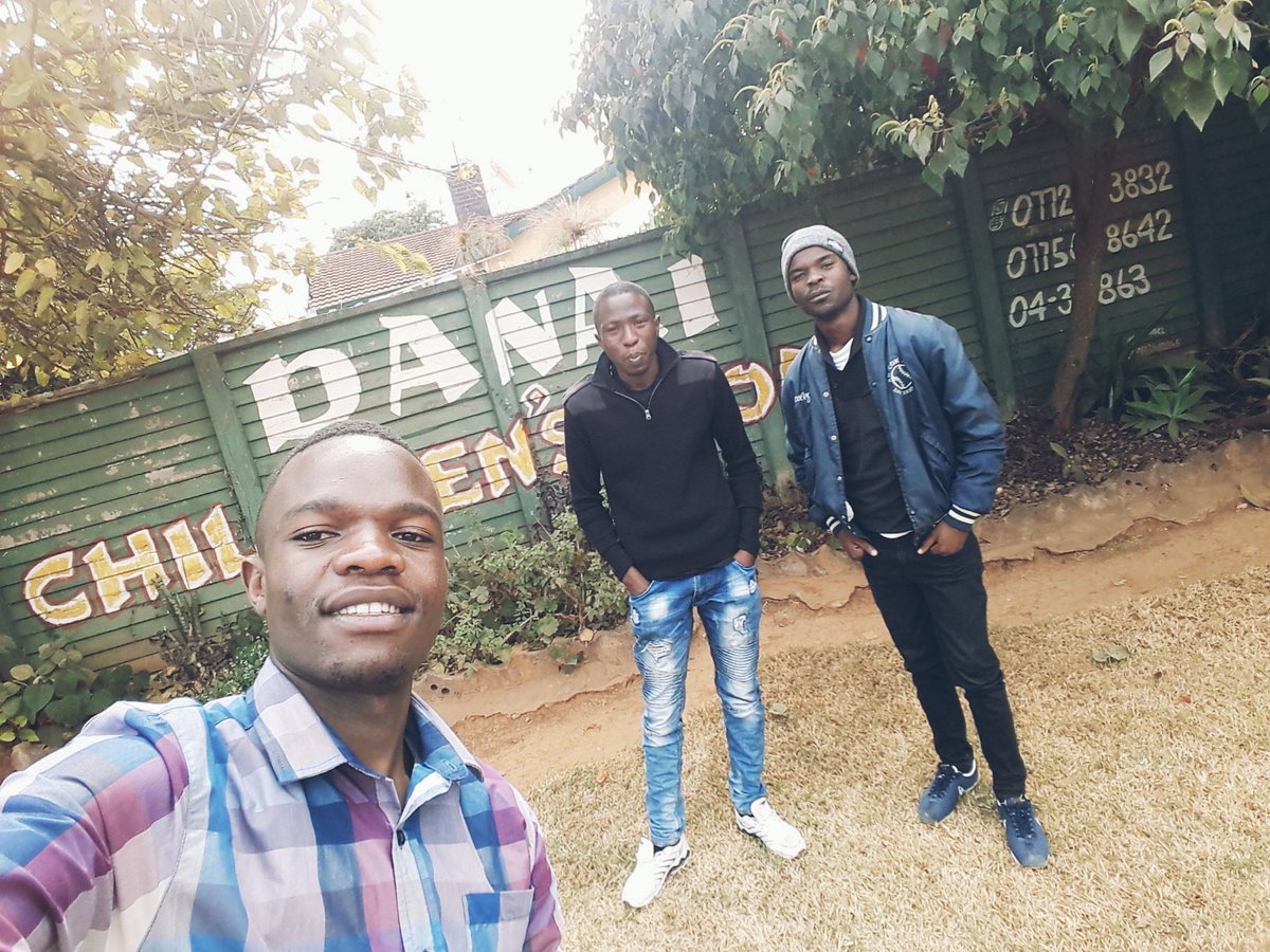 JerryBetah's tweet photo. 18 April 2019 we did our first program. We were only 3 and visited Danai Children's Care. Then on the 22nd of May 2021, we visited 2 homes with 10 new members. Appreciate the process and be patient.
@peterndoro @anchirenjethe @schekaz @munhu_washe28 @SocialArchitct @NgonieWerudo https://t.co/RCLjVjvTvk