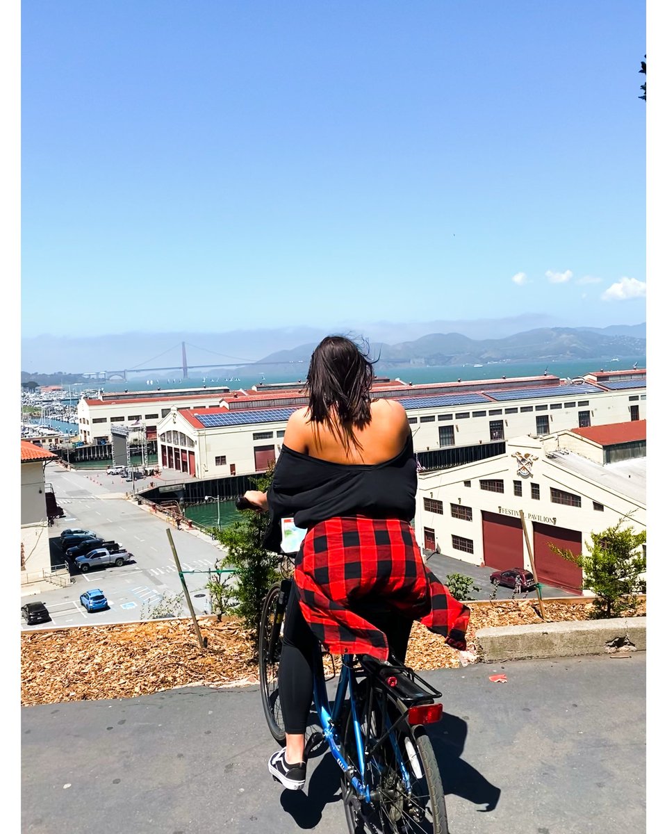 abdunning12's tweet photo. &amp; 13 miles later, we biked across the Golden Gate Bridge 🚲 #sanfrancisco https://t.co/3EancvYW1j