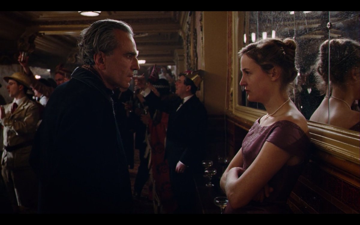 jabramovitz's tweet photo. get yourself a man who looks at you the way Reynolds looks at Alma https://t.co/Jje4eMb0ph