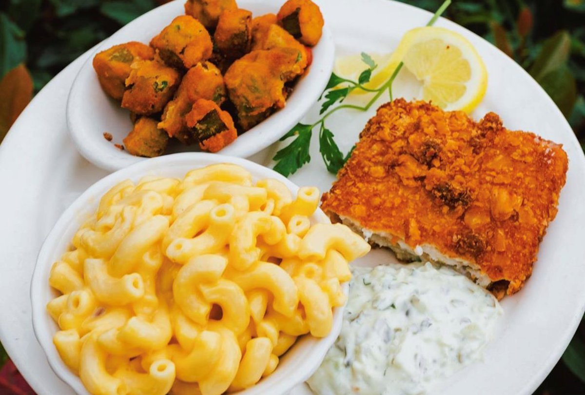 lubys's tweet photo. We only serve our #SquareFish on days that end with a “Y”  What day will you enjoy it next?! https://t.co/7L6gUx9DXy #LubysLuv  #ComfortFood https://t.co/GkOneFYFyS
