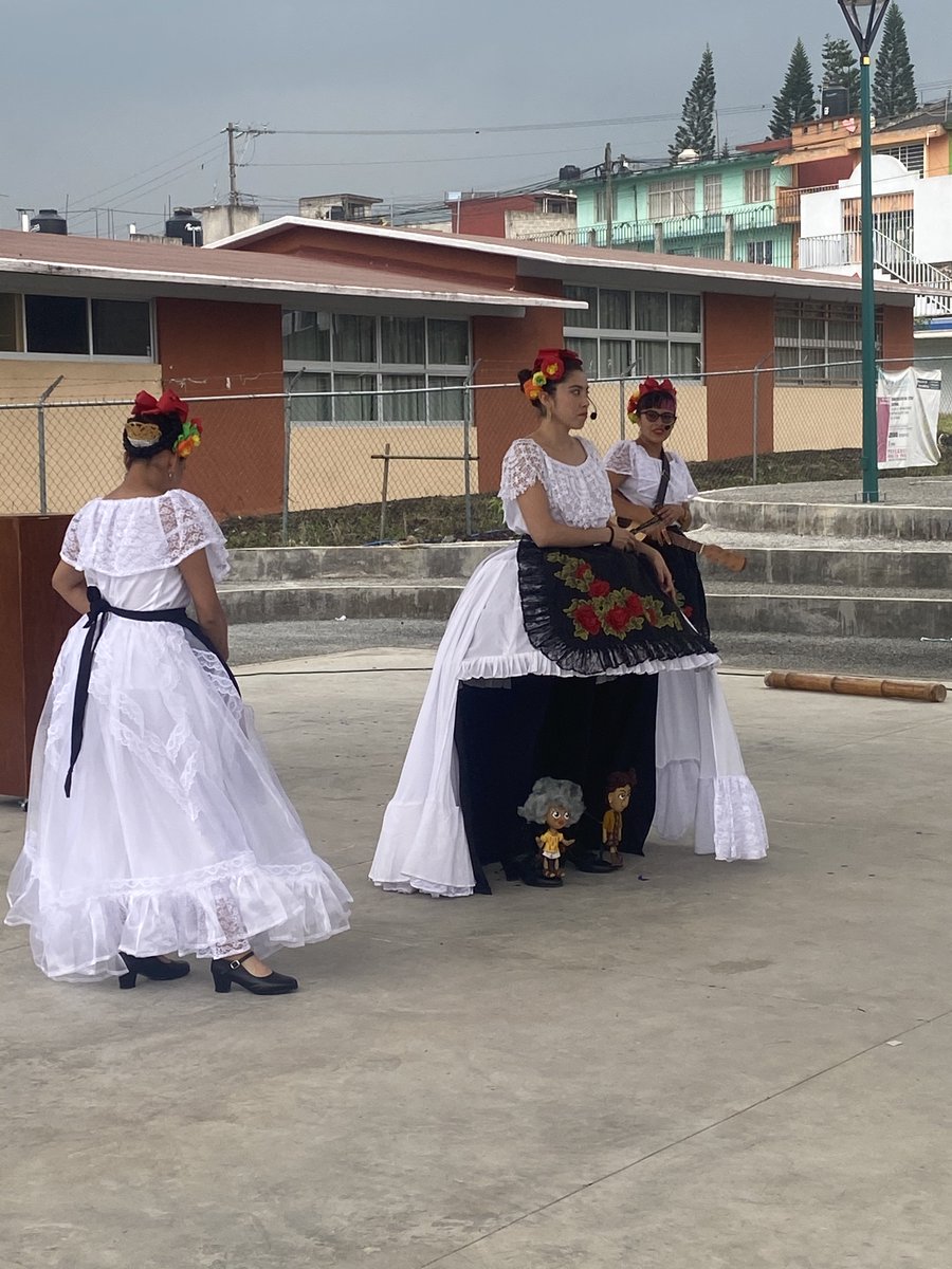 MaBiyaa's tweet photo. Muchas gracias por acompañarnos en las primeras funciones en los Centros de Gestión Comunitaria con #huasmolecorp
Estuvimos en El Moral y en el Arroyo Blanco.
#mabiyaa #bicui #mabiyaa7años #ArteyCulturaParaTodos #Xalapa #centroscomunitarios #yabaileyadance #huasmolecorp https://t.co/izenHUZ1dr
