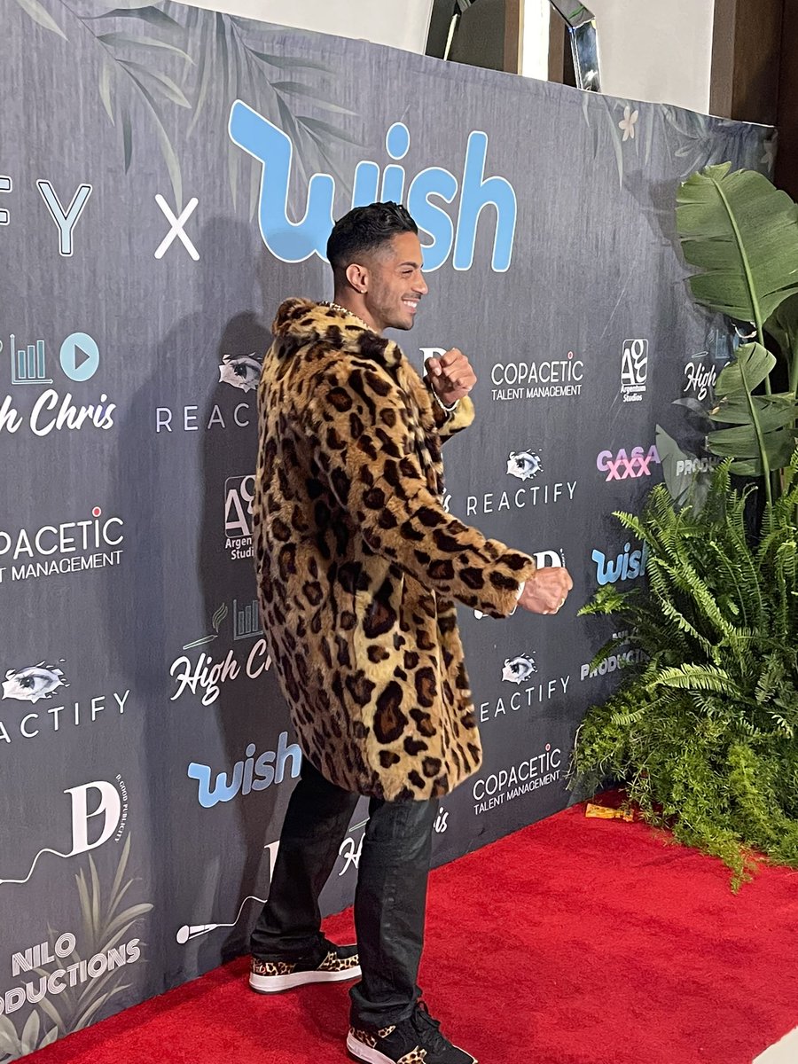 IamAnthonyBless's tweet image. @WishShopping #RedCarpet #Reactify