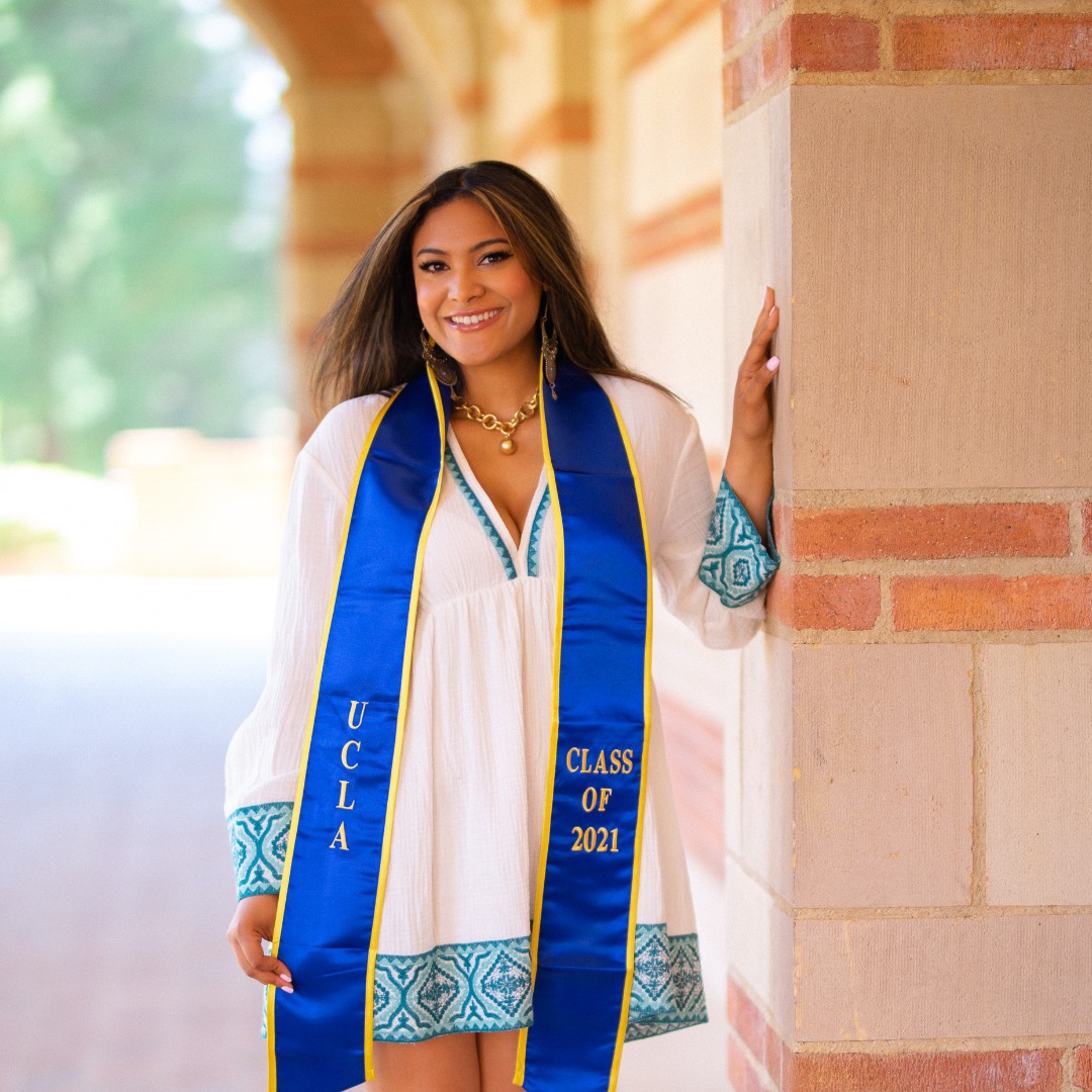 UCLAAdmission's tweet photo. Meet Juli, a 2nd year transfer majoring in African American Studies. Read today's #BruinBlog to learn more about her transition from @ventura_college to UCLA!  👉 https://t.co/ySQR0FQkWf #UCLAbound https://t.co/J5yEhVt00y