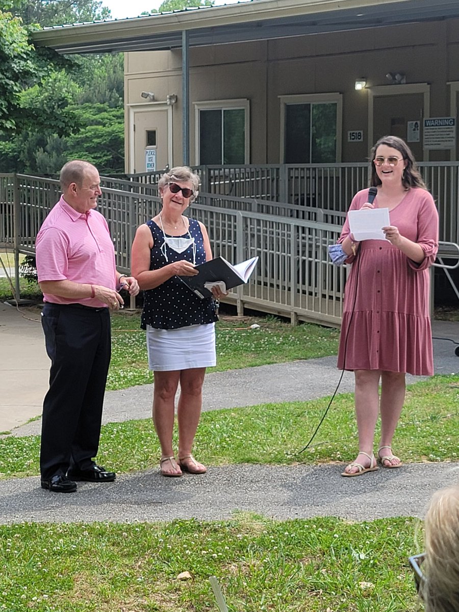 Danielle Miller tweet media