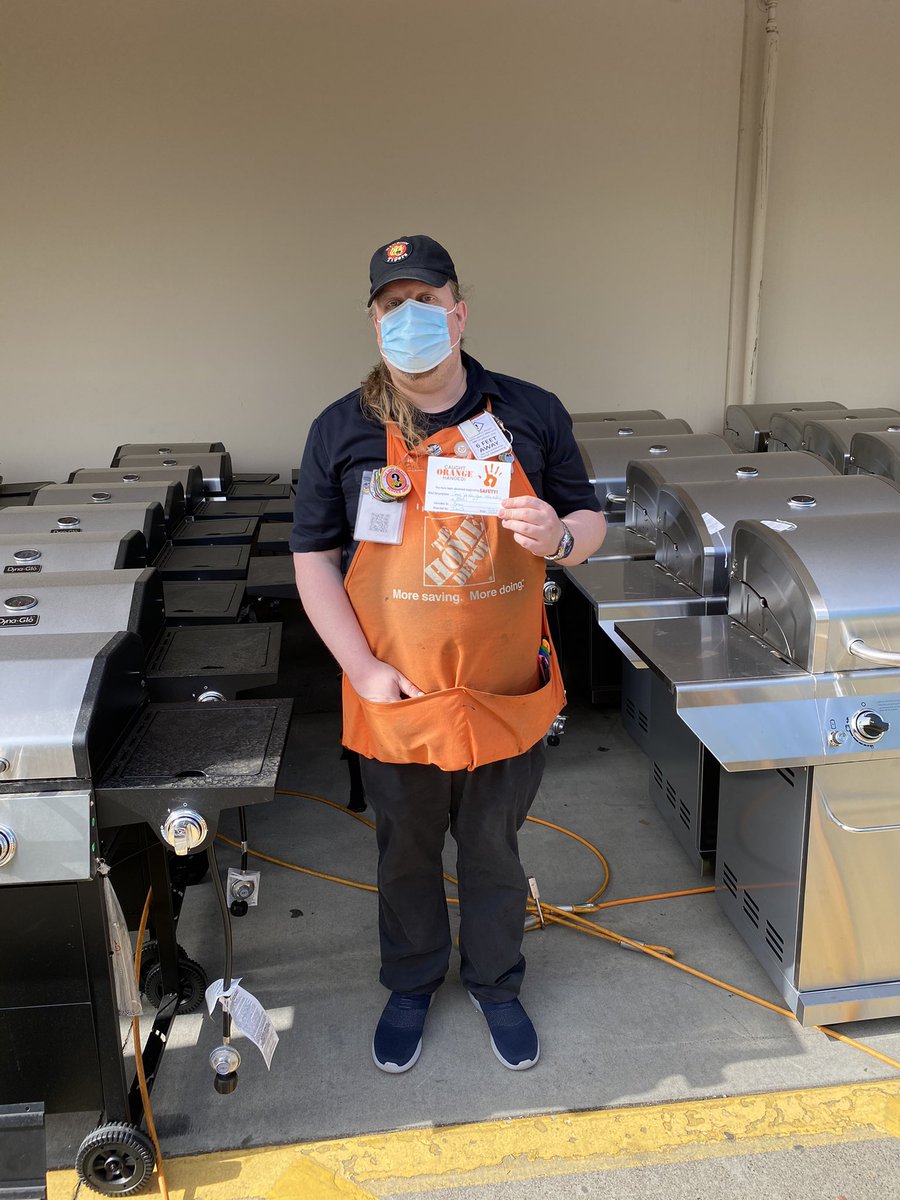 Ian Gustafson (@iangustafsonhd) on Twitter photo Caught these 2 4014 associates Orange Handed! Mai was sanitizing the self checks after Every Transaction! & Brian Gloved Up before handling a Grill! Great Job working at the Speed of Safe! <a href="/KaitlynBGardner/">Kaitlyn Gardner</a> <a href="/4014_brandon/">Brandon HD 4014</a> @JesseWilkie007 <a href="/Bselch/">Brianna Selch</a> @CumminsLucas Caught these 2 4014 associates Orange Handed! Mai was sanitizing the self checks after Every Transaction! & Brian Gloved Up before handling a Grill! Great Job working at the Speed of Safe! <a href="/KaitlynBGardner/">Kaitlyn Gardner</a> <a href="/4014_brandon/">Brandon HD 4014</a> @JesseWilkie007 <a href="/Bselch/">Brianna Selch</a> @CumminsLucas