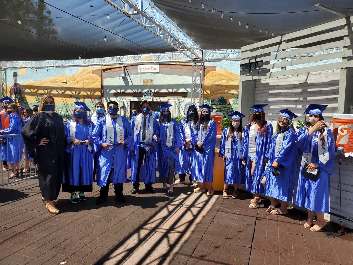Finally celebrating the DeWolf class of 2020! #cobraalumni #1yearlater <a href="/fresnounified/">Fresno Unified</a>