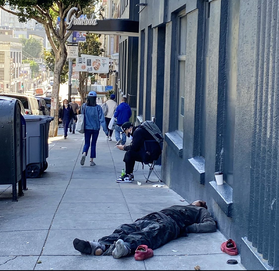 HammerMaslows's tweet image. So happy #projecthomekey was put in our neighborhood. Keep up the good work. @AaronPeskin @TheMarinaTimes  @citizenj17