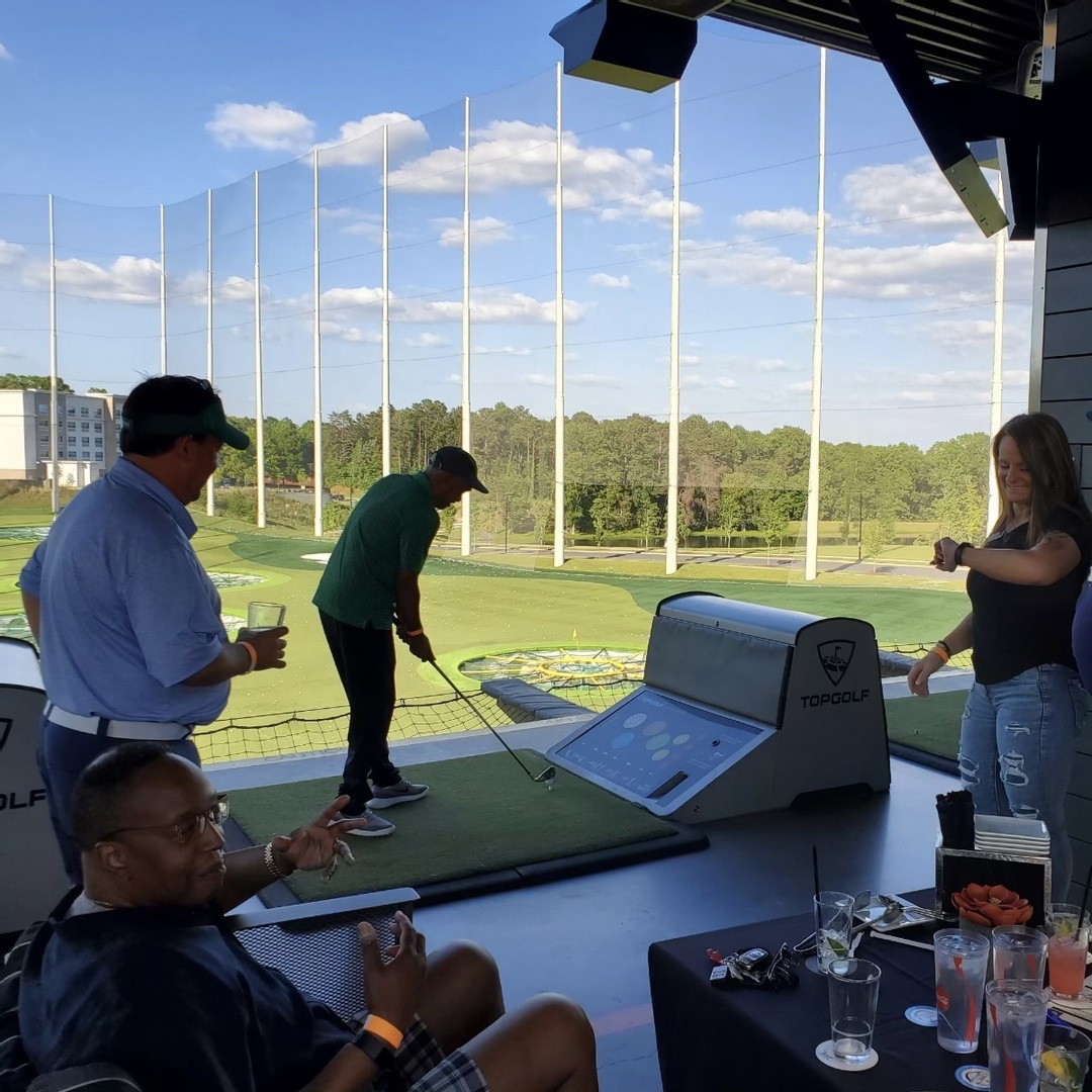 molliekallen's tweet photo. Charlotte NC Top Golf Client Event. The very first for many!
#mkcm #golf https://t.co/q4E5ewKr9Q
