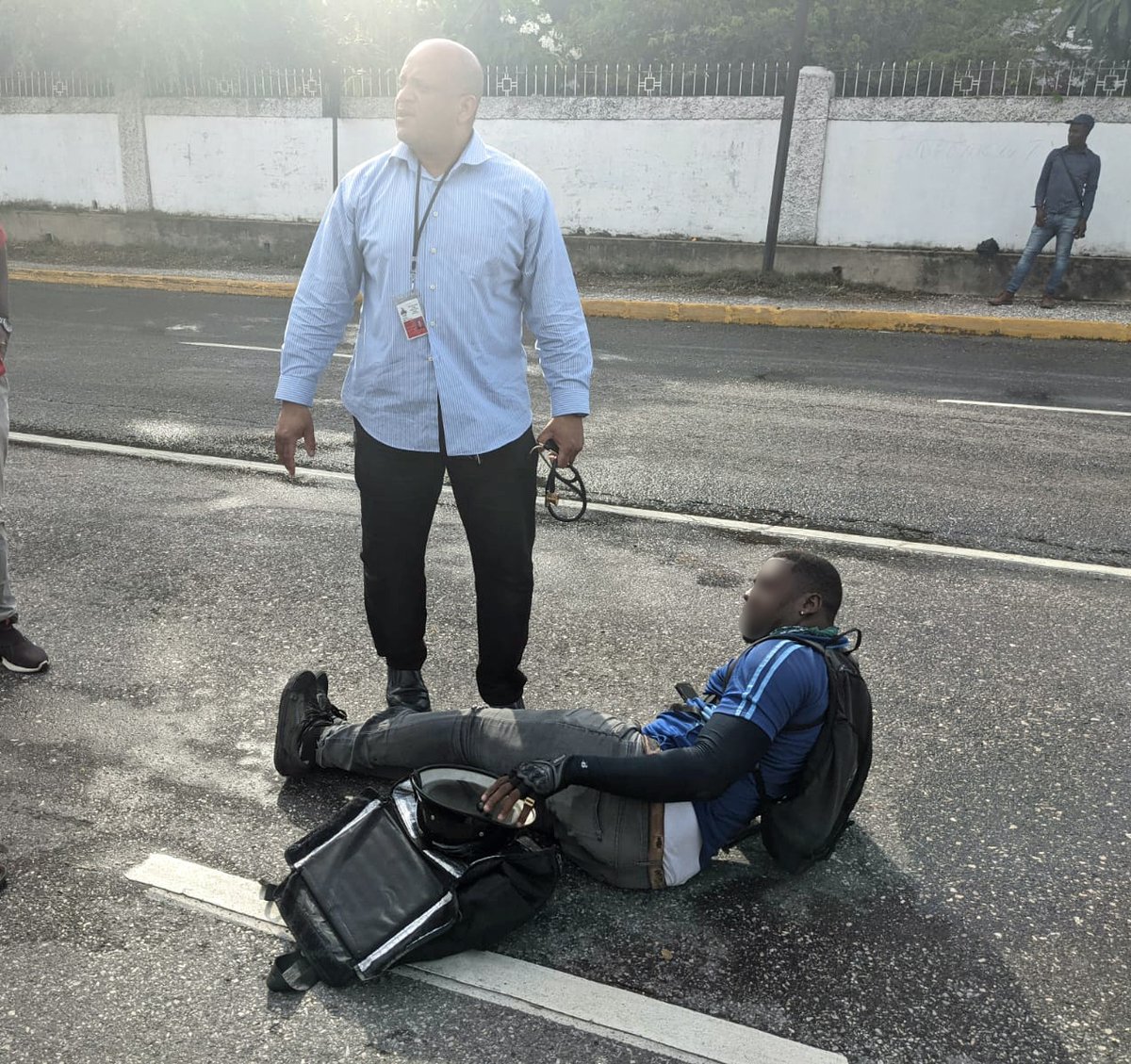 Damien King tweet media