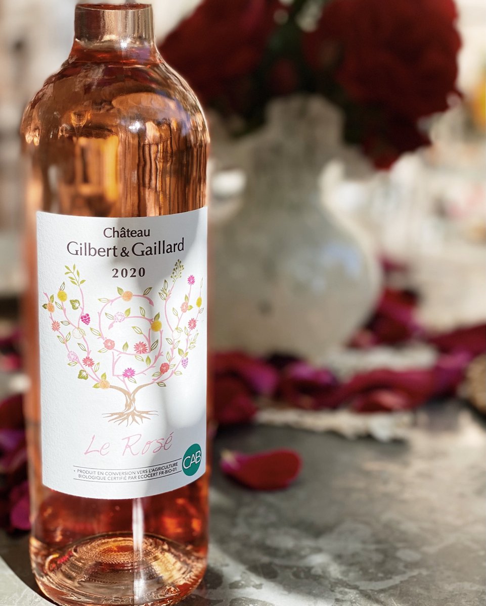 bear_wines's tweet photo. This beauty will be on her way soon from Languedoc’s supernatural South of France to 🇺🇸. If you love rosés this will be your new summer #bff
Sign up for our newsletter at the link in our bio to be there when all the latest cuvées arrive. 🥂
#summer #summerbff #sum https://t.co/bmhqOq5iNT