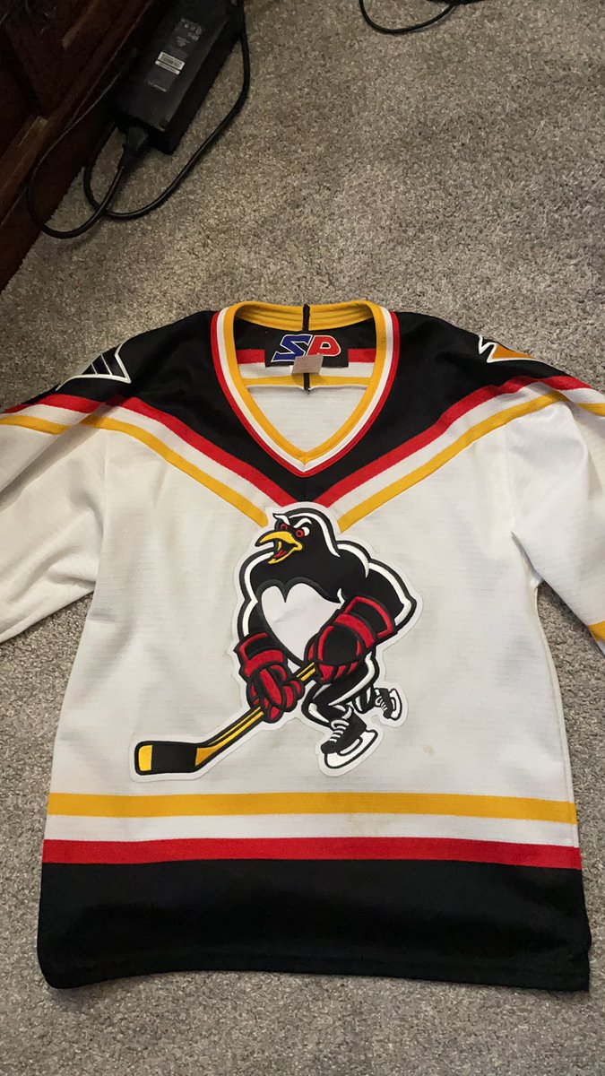 Joey_B31's tweet photo. Don’t worry @penguins nation I finally found the stained belly jersey https://t.co/dQBhnsGe7r