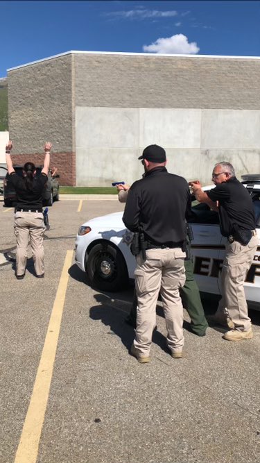 DavisSheriffUT's tweet photo. High Hazard Stops training prepares deputies to safely stop vehicles in which the driver or passenger are suspected of committing a serious crime and/or they may be armed.
#DavisSheriffUT https://t.co/ZCq9BtpxpR