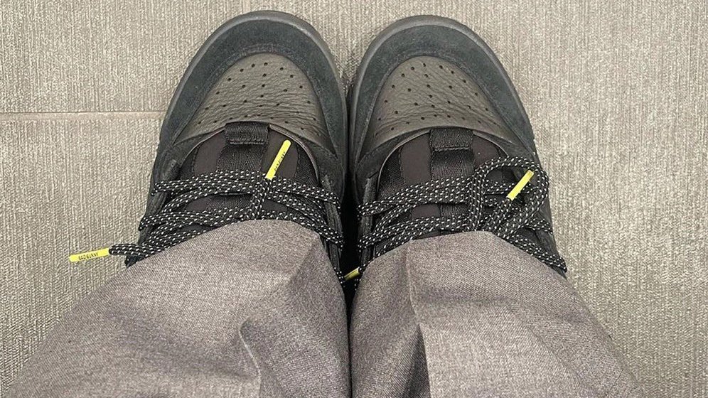 SoleRetriever's tweet photo. FIRST LOOK: Bad Bunny × adidas Forum ’84 Low “Core Black” https://t.co/WMiDqLSLvY