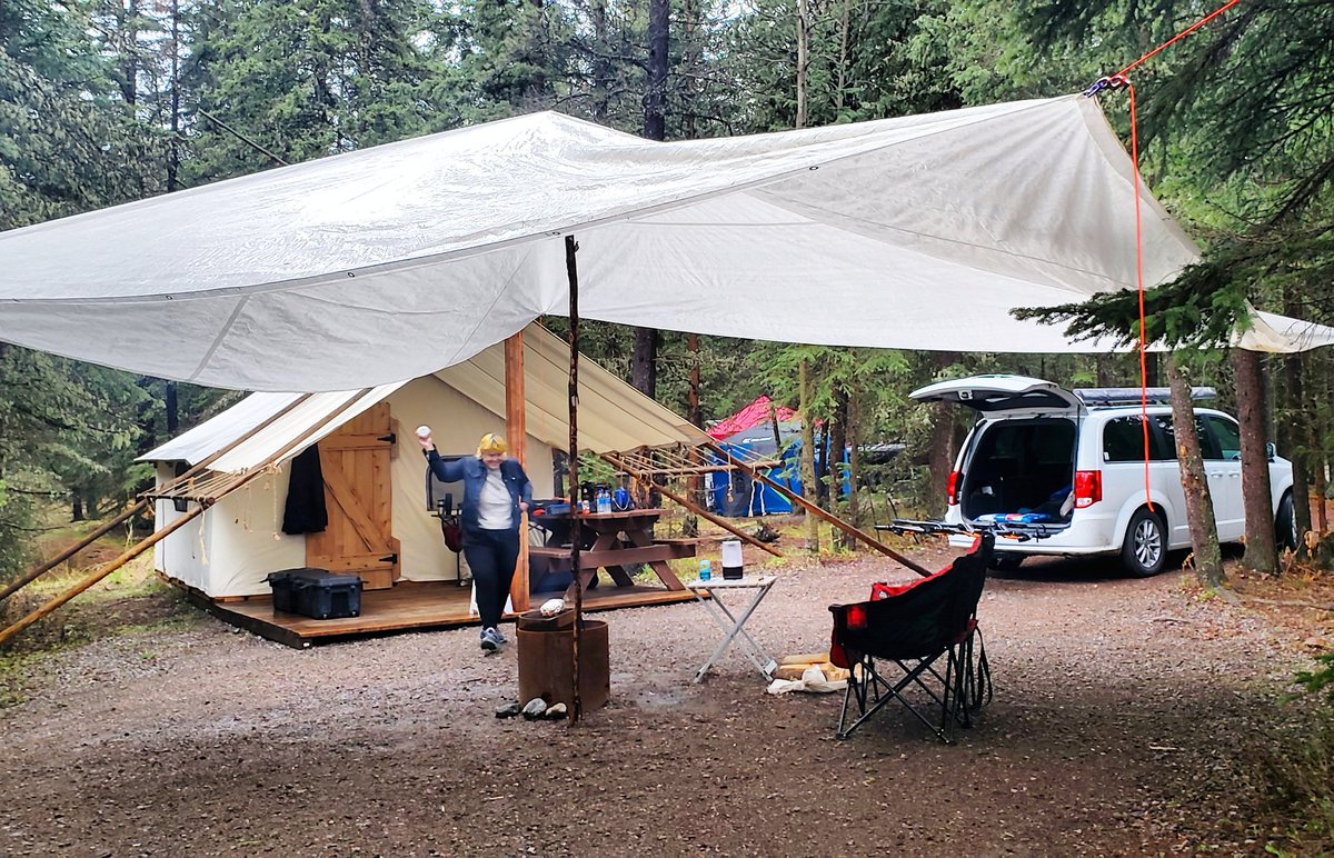 BikeBikeYYC's tweet photo. Home is where your 20x20 tarp is.
#maylongrain
#sundancelodges
#notroughingit
#explorealberta https://t.co/7Z1ubxS0yr
