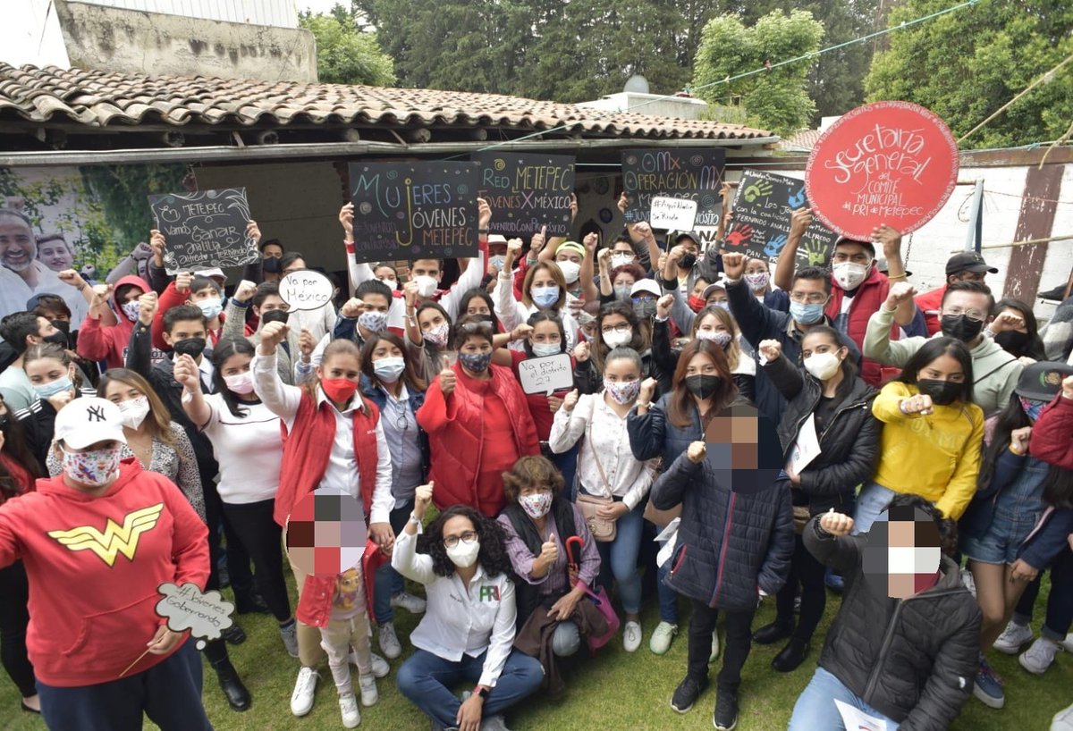 AnaLiliaHerrera's tweet photo. Los jóvenes del #Distrito27 saben que este 6 de junio la mejor opción es #VaPorMéxico. 

#AquíNadieSeRinde https://t.co/v15FVHoMme