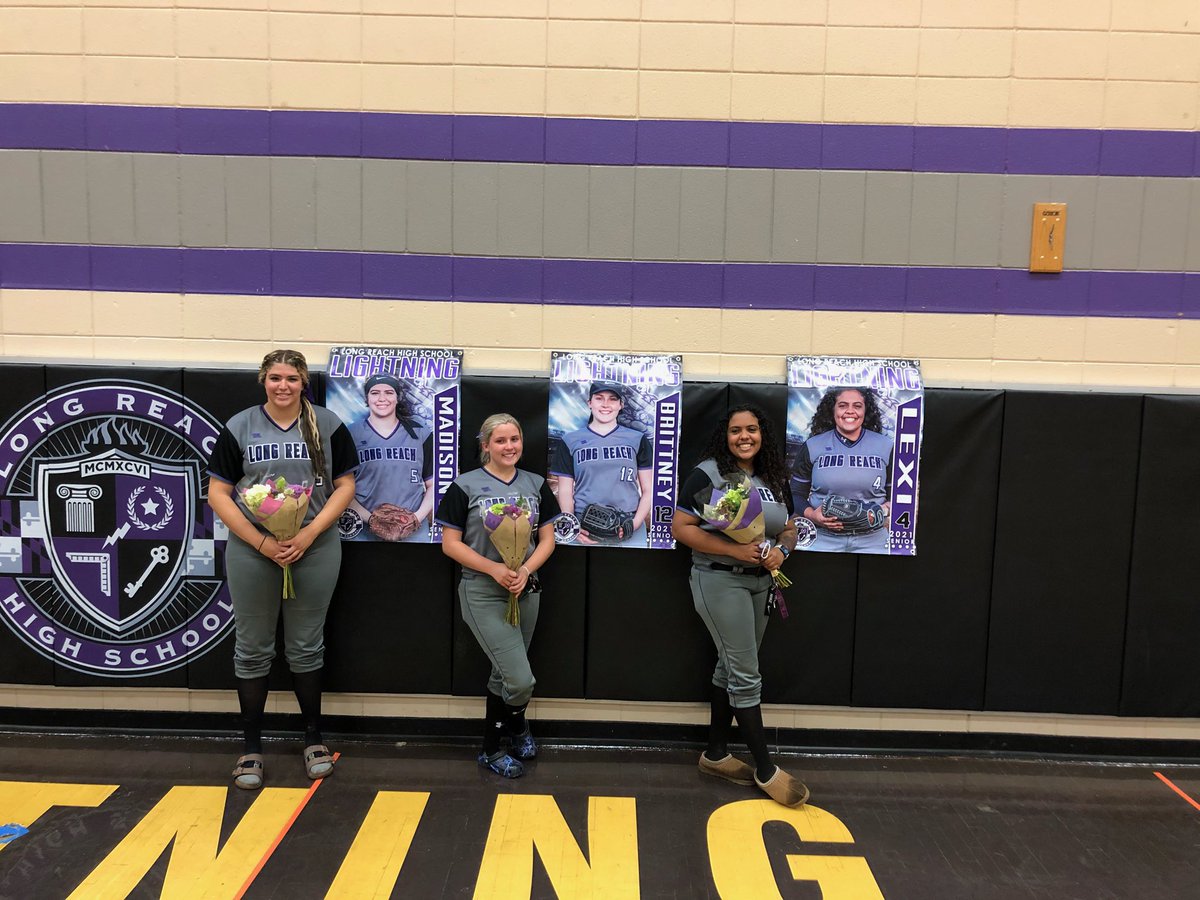 Heather Clausen (@clausen_heather) on Twitter photo Wet but well played Senior game today! Congrats to all of our softball seniors and a big thank you to the managers, parents, Ms. Kim and Cotton/Boardman family for helping to make today extra special! @LRHS_COTTON <a href="/LRHS_Athletics/">Lightning Athletics</a> <a href="/LRHS_softball/">LRHS Softball⚡️😈🥎</a> Wet but well played Senior game today! Congrats to all of our softball seniors and a big thank you to the managers, parents, Ms. Kim and Cotton/Boardman family for helping to make today extra special! @LRHS_COTTON <a href="/LRHS_Athletics/">Lightning Athletics</a> <a href="/LRHS_softball/">LRHS Softball⚡️😈🥎</a>