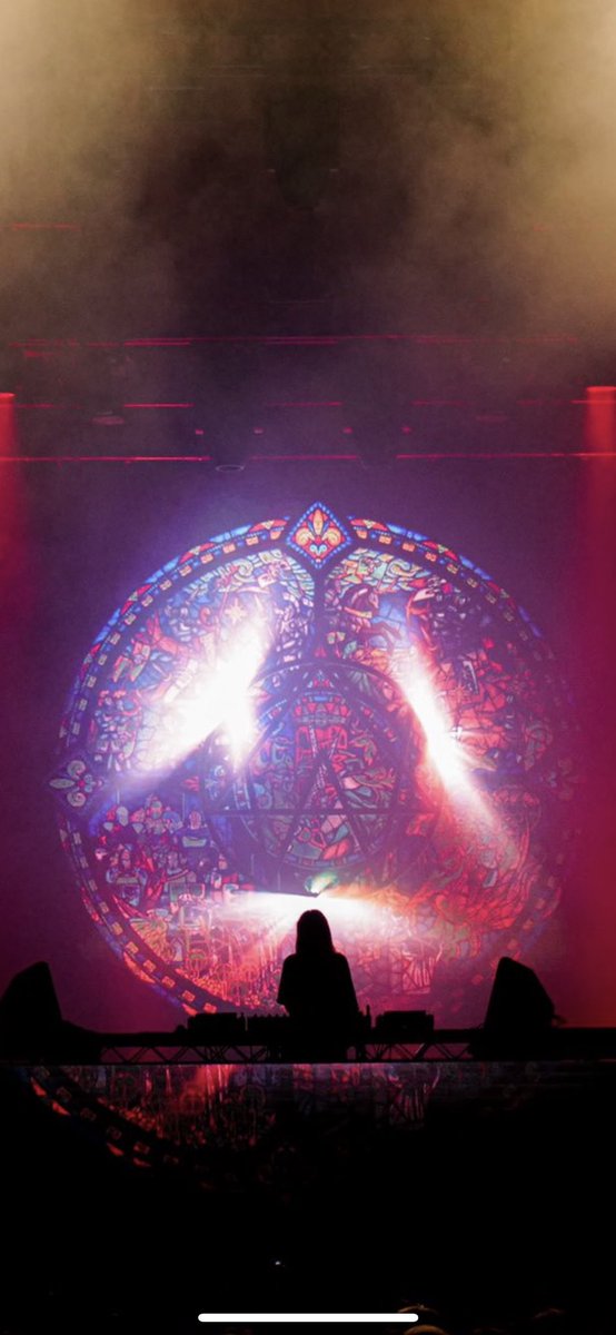 awonderland's tweet photo. treat me like church https://t.co/ZmW5waUuSJ