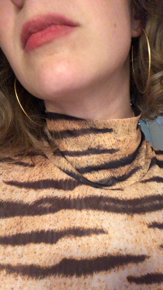 mossonthegrass's tweet photo. I’m chewing off my lipstick. #tense https://t.co/HN6fyNggZ1