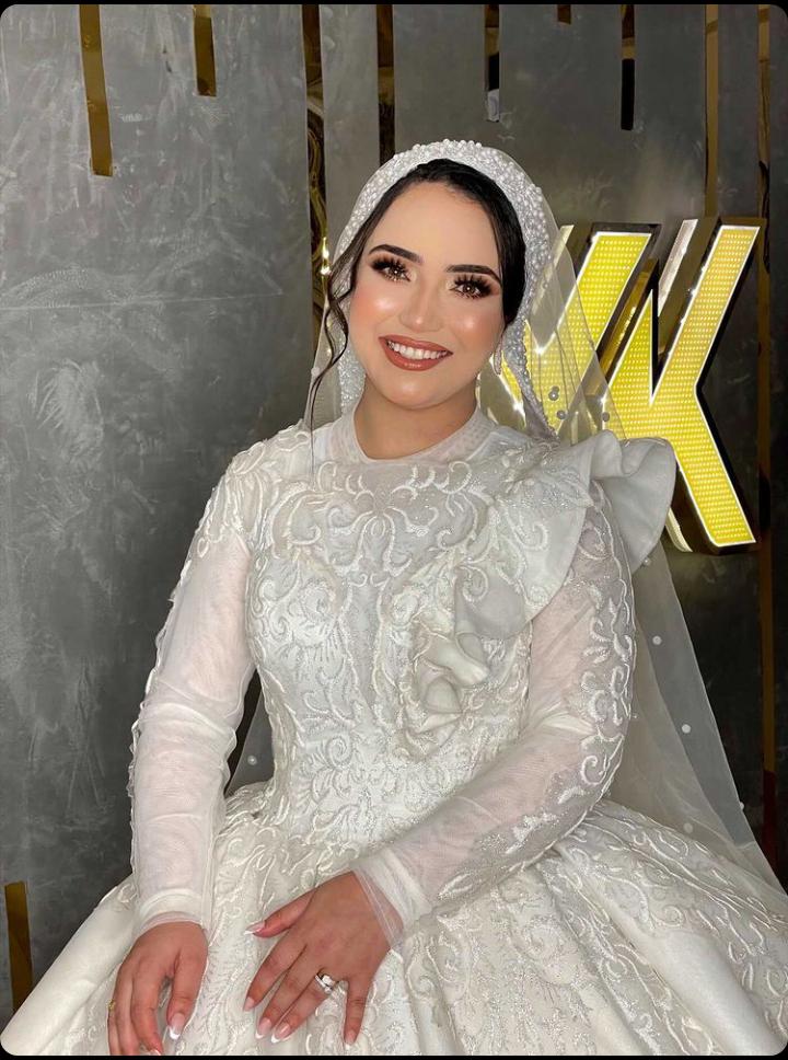 كنت عروسه قمر ى ناس 😂💃❤😍😍🥰