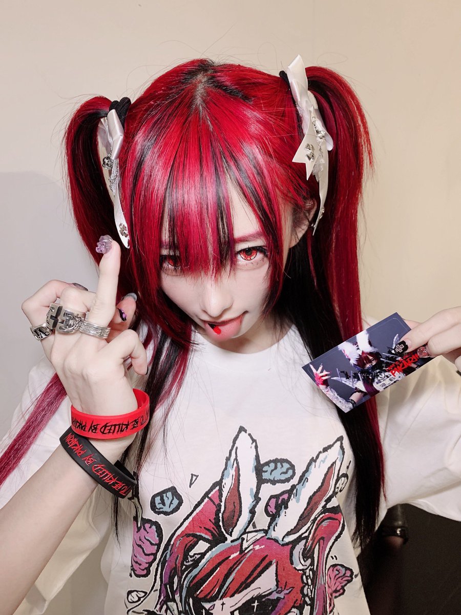 pikarinmakaii's tweet photo. 白ver.もかわちい〜💕💕💕
(つ≧▽≦)つ
HYPERCOさんのおNEWの、ぴかりんグッズ、魔界T、ララバン、ステッカーなどなど、楽死ミにしており魔界💕💕💕🙇♂🙇♂🙇♂
ぴしゃまコラボは、何処のブランドさんでもかわゆいな😊😉✨
流石、、、ぴかりん様💕✨
#HYPERCO
#椎名ひかり
#ぴかりん
#魔界
#神 https://t.co/R0LjgkJRQ5