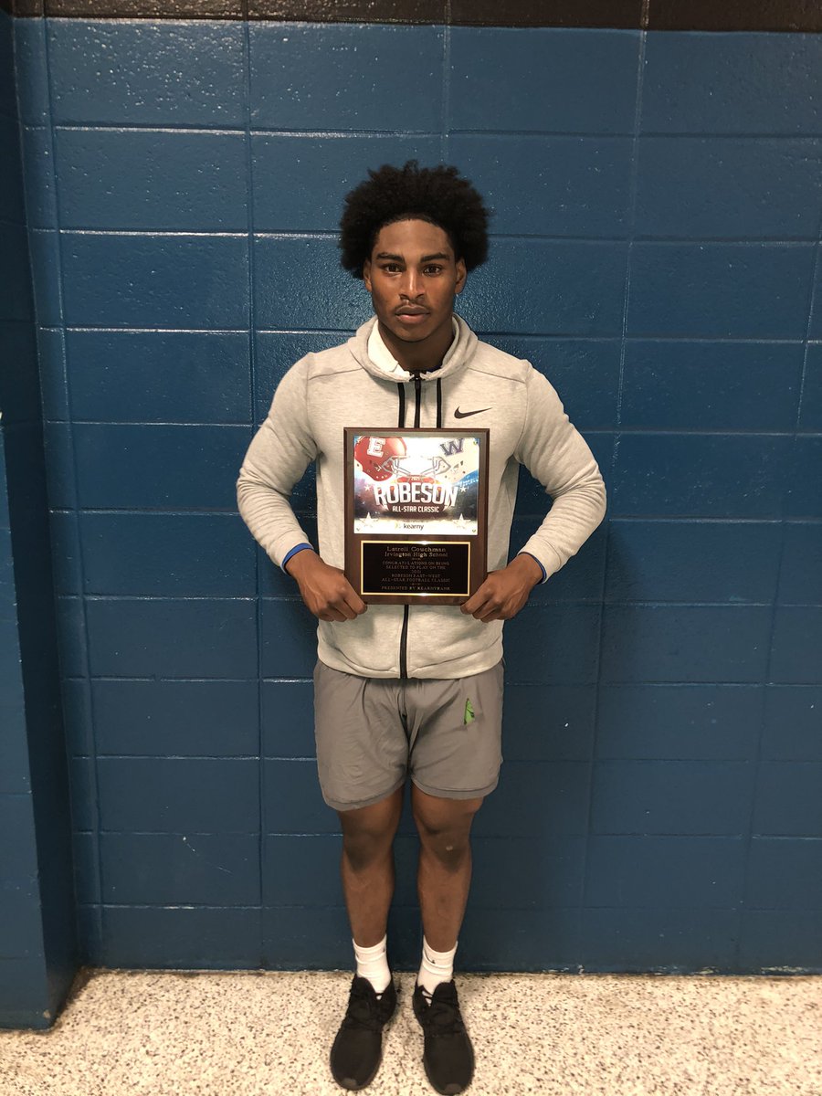 IrvingtonHS_FB's tweet photo. Congrats To Stud 2021 LB  @LatrellCouchman On Another Prestigious Accolade.Continue To Inspire The Community..Also Great Work Tonight In The Dungeon #IrvingtonTuff #Family https://t.co/JEQO8NuC5P