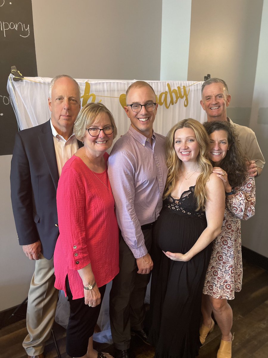 haolechild's tweet photo. Y’all.. baby w is due to arrive in less than a month !! https://t.co/oSsJgOg9Dt