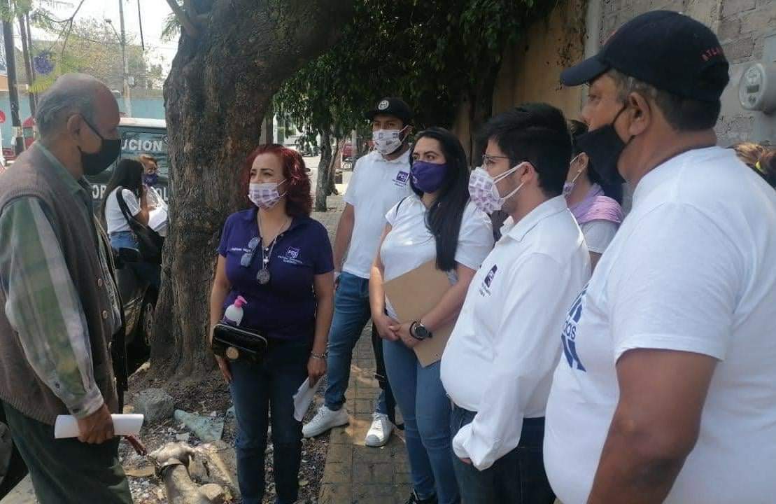 70ORTEGA's tweet photo. Las mejores experiencias se adquieren con las vivencias, es un honor que me las compartan. Legislaré para solucionar sus problemáticas.

#RayaSolidaria #RedSolidaria #VotaPES #PorLaVidaYLaFamilia #LaCasadeTodos #VotaXRaya https://t.co/b7qcOtMKkg