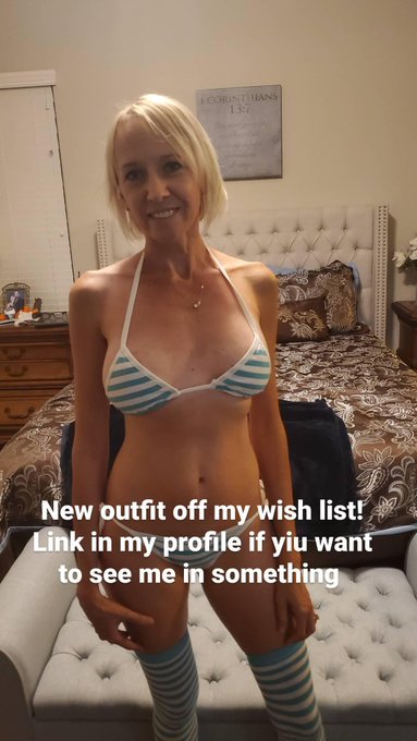 New outfit!! #wishlist #MommyGotBoobs #milf #bra #panties #cosplay #sexy #hotwife #petitie https://t