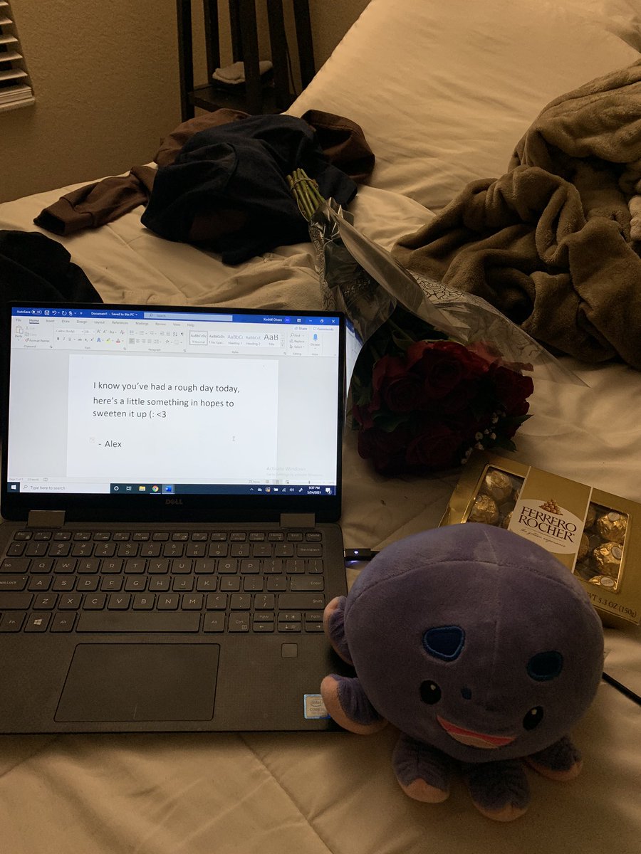 cryptoexlstence's tweet photo. shes not going to see this since she doesn’t follow this account lol but I love this woman hope this makes her day that much better https://t.co/d9zp3IC6aT