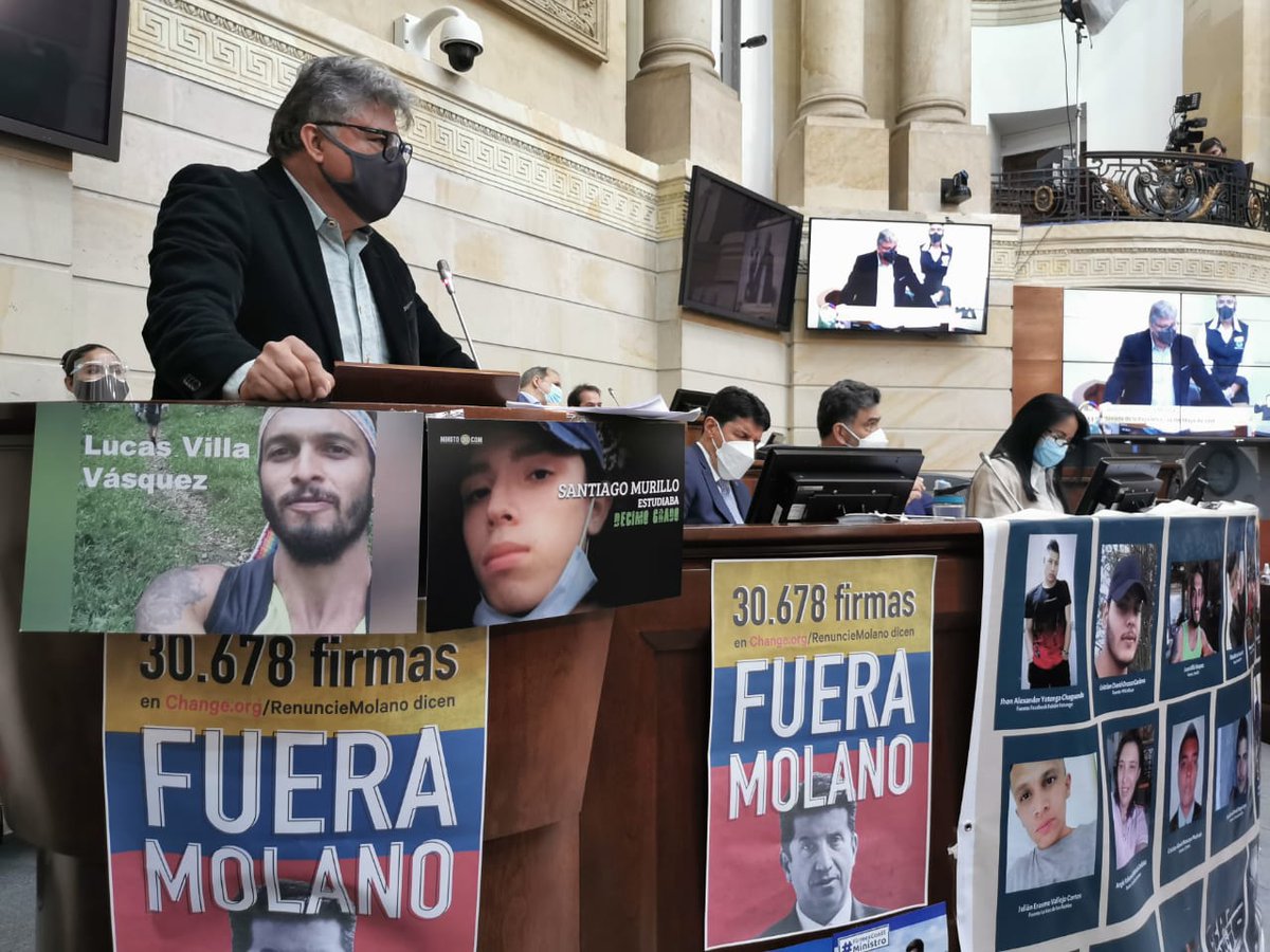 wilsonariasc's tweet photo. Las víctimas del Gobierno son más que una cifra; son sueños, orgullos de familia, el sustento del hogar, futuros genios. Molano tiene su gestión manchada de sangre, convirtieron el país en un masacródromo. En una verdadera democracia ya hubiera renunciado. #FueraMolano https://t.co/5F0wdIBlaZ