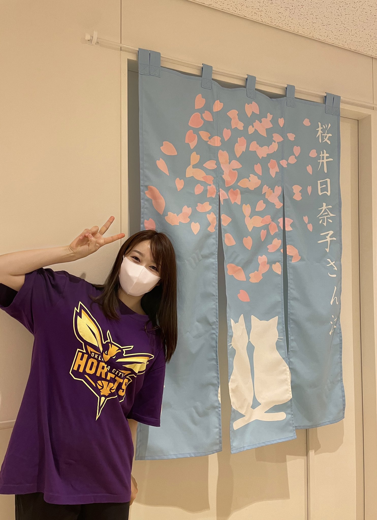 今季ブランド 【賞品】桜井日奈子 直筆サイン入りユニフォーム ダーツ