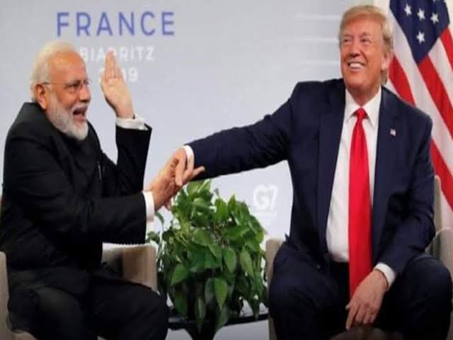 NikhilPatidarr's tweet photo. America🇺🇲:-Ban Trump's Twitter!
India🇮🇳:-#BanTwitterInIndia! https://t.co/G8hYD7HvZY